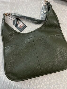 Modern + Chic Olive Clara
